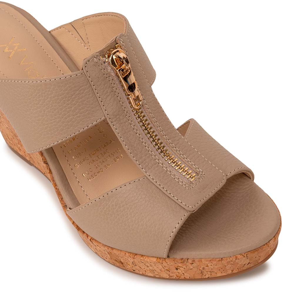 Sandalia Slide Casual ALE-2622 Arena Viale Cuero - Imagen 6