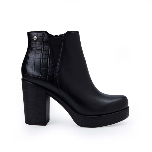 Botín Chelsea Casual LINDA-2517 Negro Viale Cuero