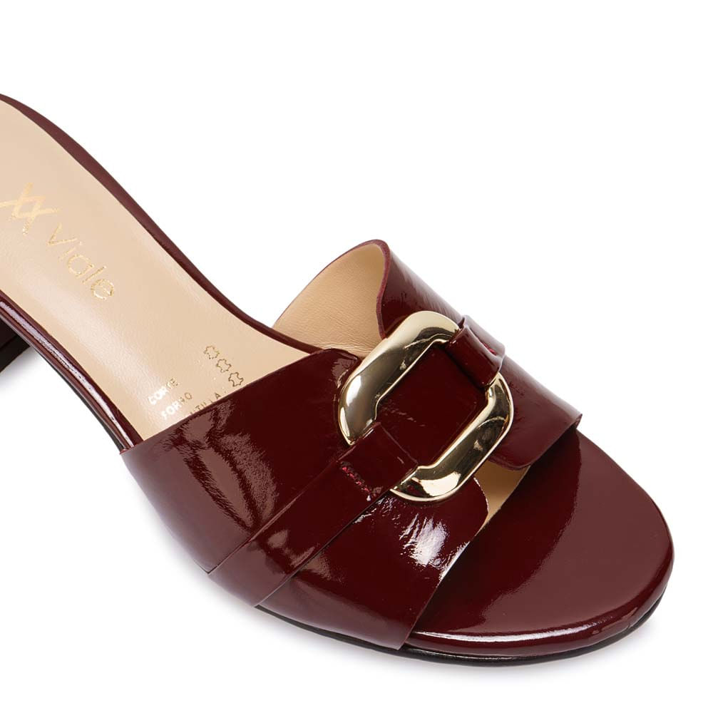 Sandalia Slide Casual TATI-2603 Rojo Oscuro Viale Cuero - Imagen 10