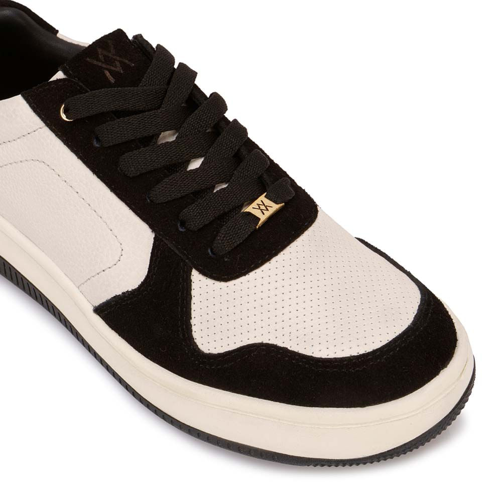 Zapatilla Casual TERI-2650 Blan/Neg Viale Cuero - Imagen 10